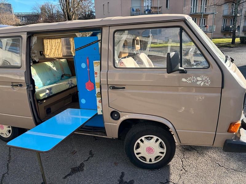 Usado VW Multivan 95 HP (69 kW) 1986 Bege Monovolume