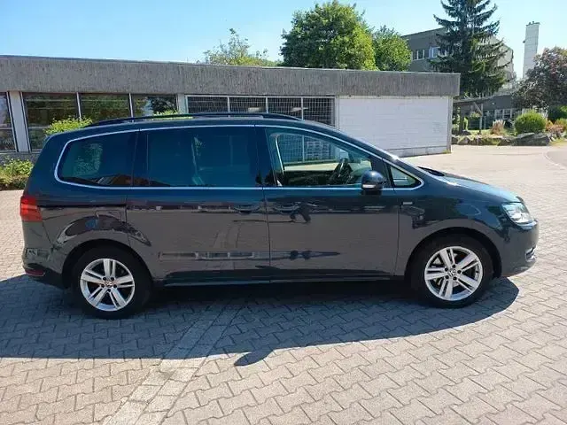 Gebraucht VW Sharan Match 140 PS (102 kW) 2012 Grau Van / Kleinbus