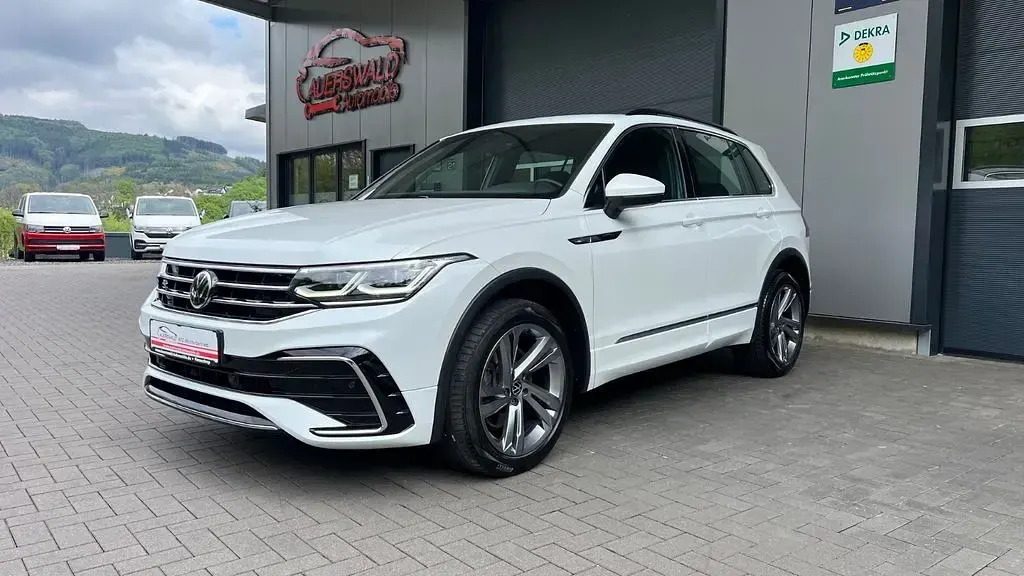 Gebraucht VW Tiguan R-line 200 PS (147 kW) 2022 Weiß SUV
