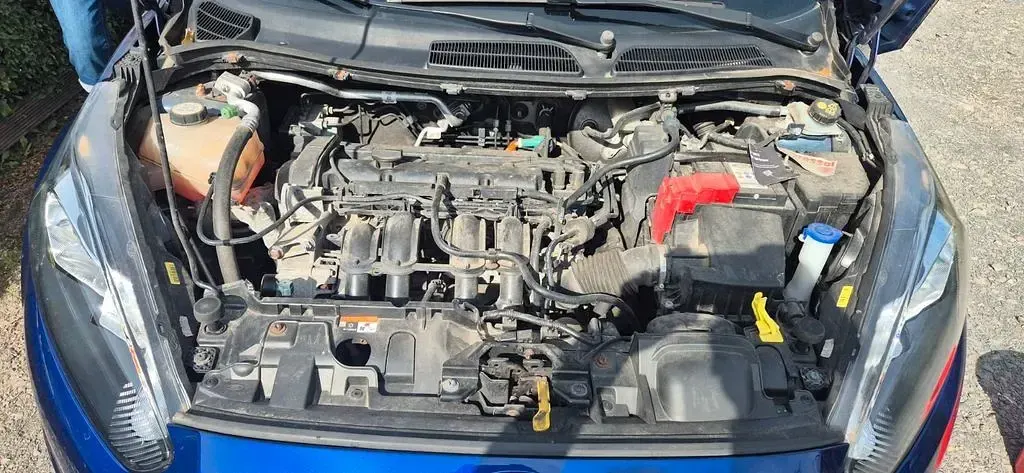 Gebraucht Ford Fiesta 80 PS (58 kW) 2017 Blau Kleinwagen