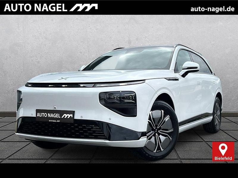 Weiß Neu 2025 XPENG G9 RWD Long Range SUV | 61.710 € (Guter Preis) - Bild 1/4