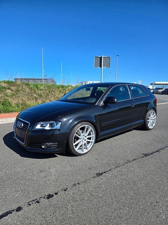 Gebraucht Audi A3 Attraction 160 PS (117 kW) 2009 Schwarz Kleinwagen