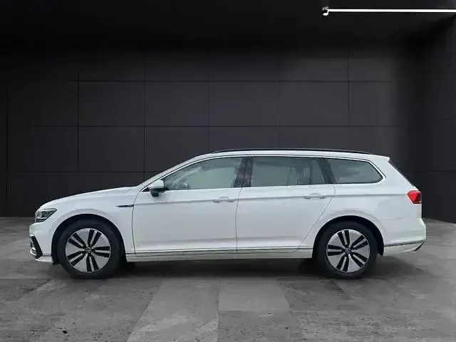 Gebraucht VW Passat GTE 218 PS (160 kW) 2021 Weiß Kombi