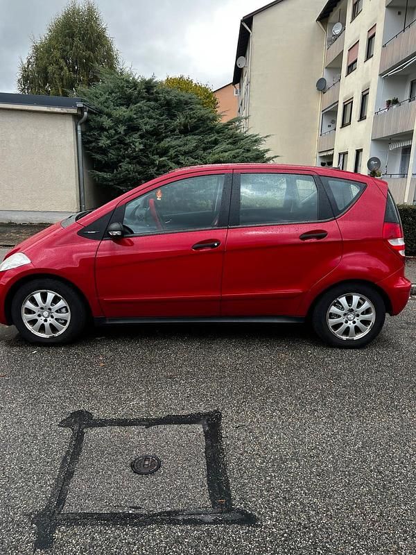 Rot Gebraucht 2006 Mercedes A170 Kleinwagen | 3.999 € (Fairer Preis) - Bild 1/4