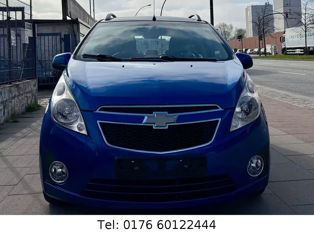 Second-hand Chevrolet Spark LS 82 CP (60 kW) 2010 Albastru Hatchback