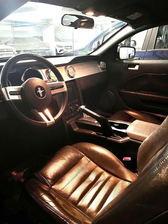 Gebraucht Ford Mustang GT 305 PS (224 kW) 2005 Schwarz Coupé