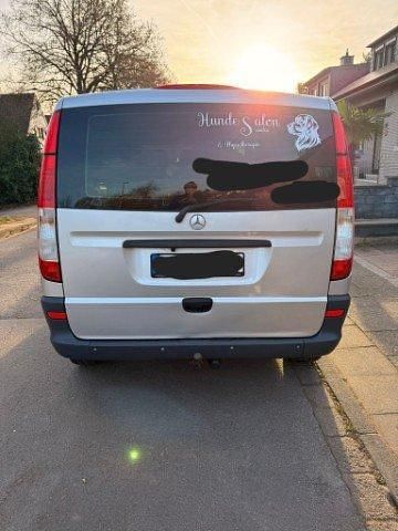 Gebraucht Mercedes Viano 160 PS (117 kW) 2012 Silber Van / Kleinbus