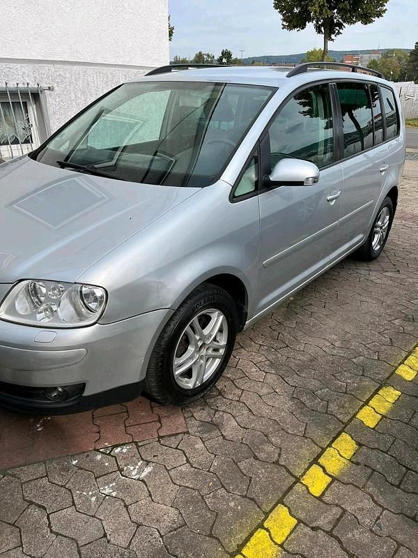 Silber Gebraucht 2004 VW Touran Van / Kleinbus | 3.300 € (Teuer) - Bild 1/4
