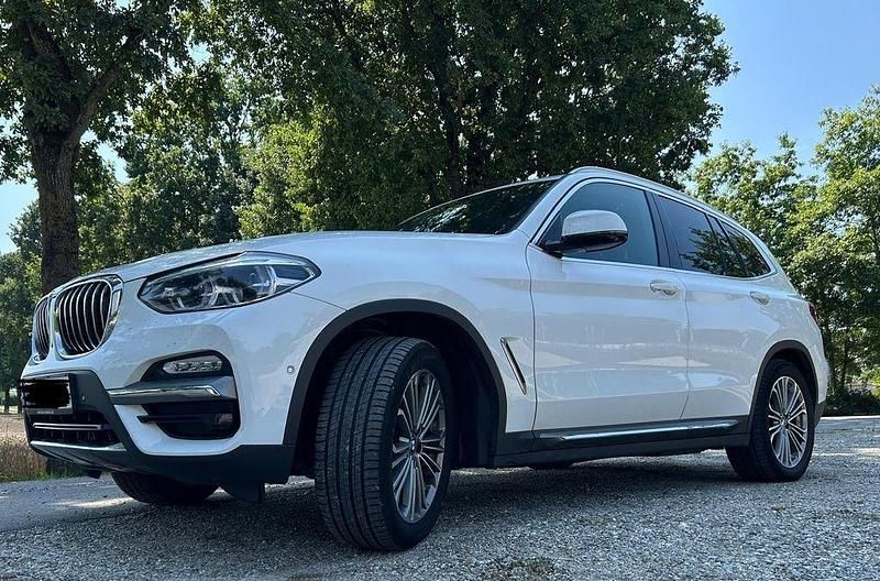 Weiß Gebraucht 2018 BMW X3 Luxury Line SUV | 27.800 € (Etwas zu teuer) - Bild 1/4