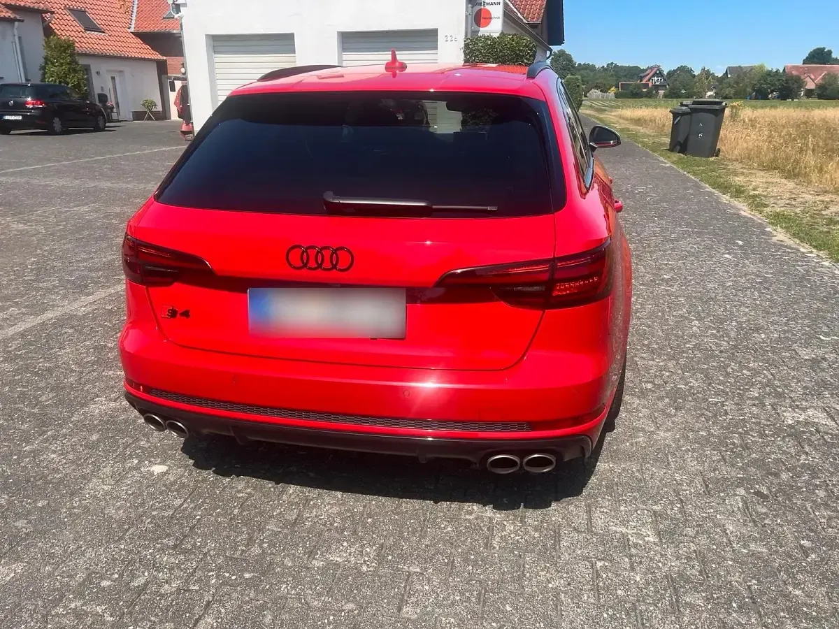 Gebraucht Audi S4 Design 354 PS (260 kW) 2018 Rot Kombi