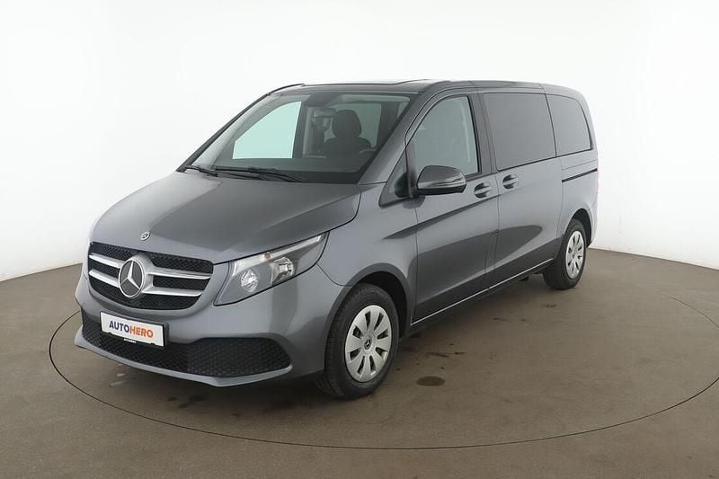 Używany Mercedes V220 163 KM (119 kW) 2022 Minivan