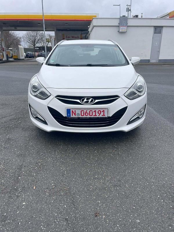 Gebraucht Hyundai i40 136 PS (100 kW) 2012 Weiß Kombi