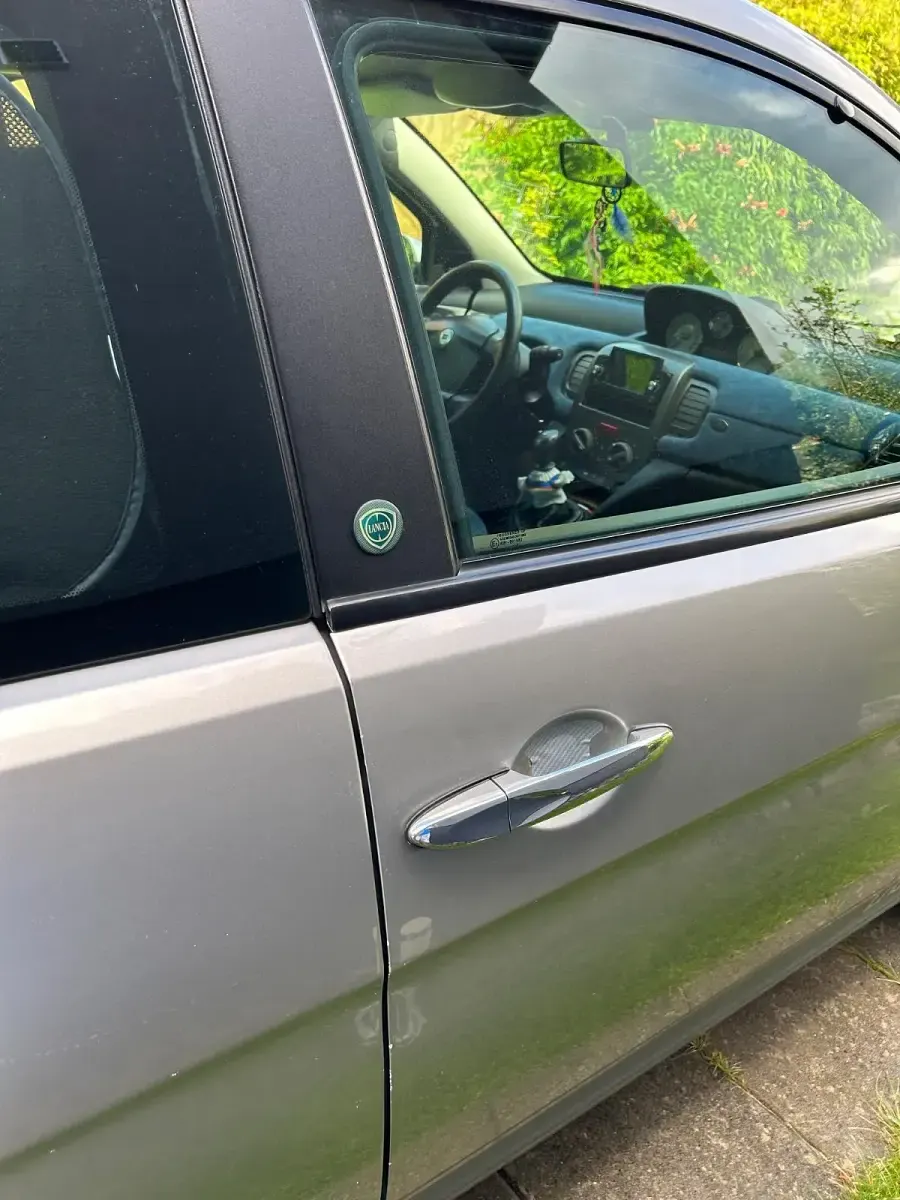 Gebraucht Lancia Ypsilon 60 PS (44 kW) 2006 Grau Kleinwagen