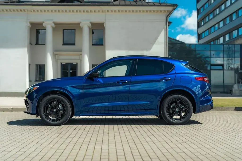 Gebraucht Alfa Romeo Stelvio 280 PS (205 kW) 2021 Blau SUV