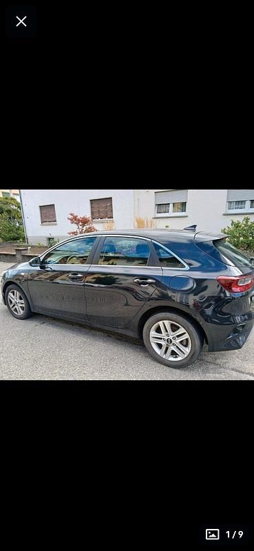 Grau Gebraucht 2021 Kia XCeed SUV | 17.000 € - Bild 1/4