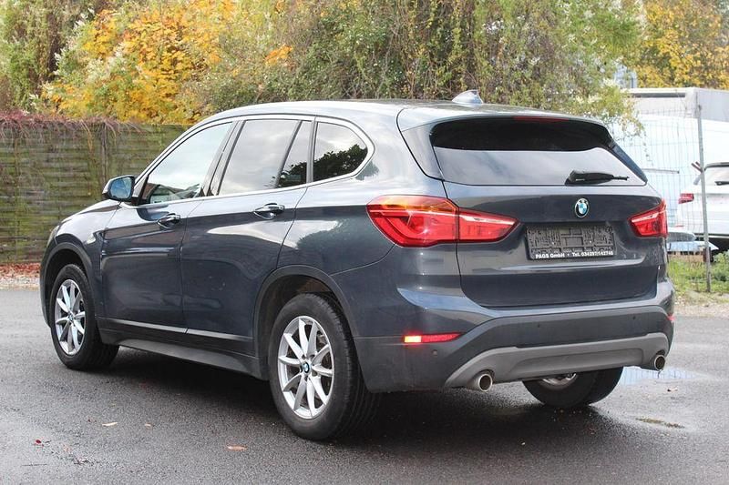Gebraucht BMW X1 Advantage 190 PS (139 kW) 2019 Grau SUV