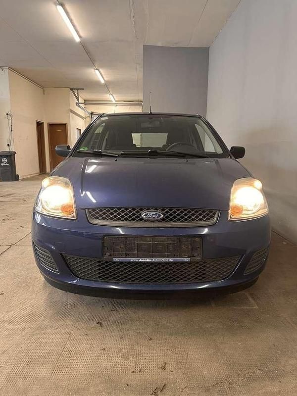 Gebraucht Ford Fiesta Fun X 90 PS (66 kW) 2006 Blau Kleinwagen