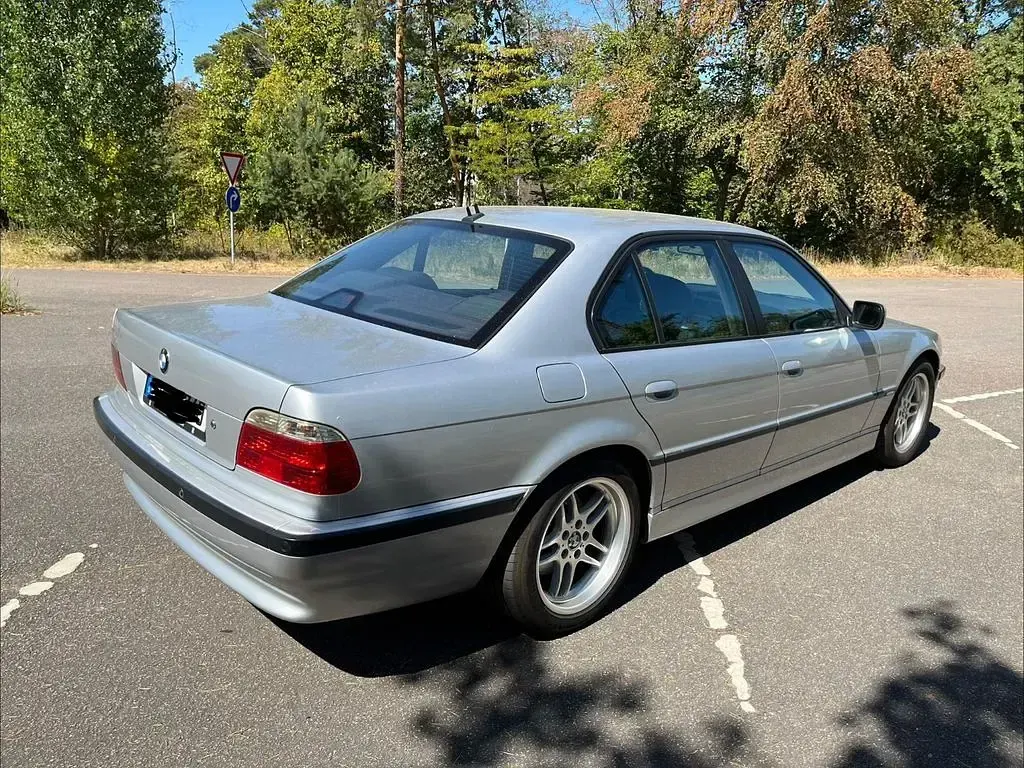 Gebraucht BMW 740 286 PS (210 kW) 1999 Silber Limousine