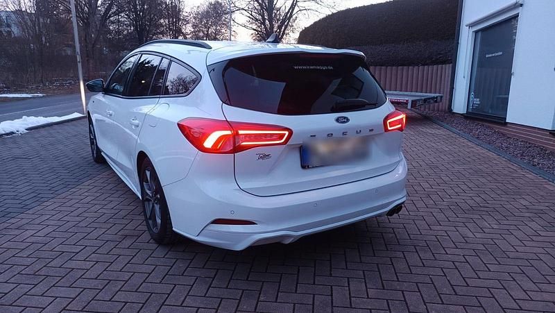 Gebraucht Ford Focus ST-Line X 150 PS (110 kW) 2022 Weiß Kombi