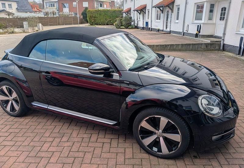 Gebraucht VW Beetle Cabriolet Allstar 105 PS (77 kW) 2016 Schwarz Cabrio