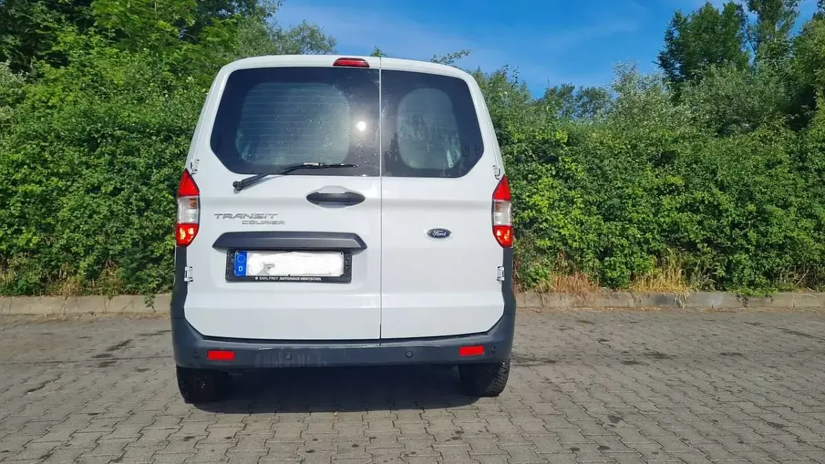 Gebraucht Ford Transit 75 PS (55 kW) 2022 Weiß Kombi