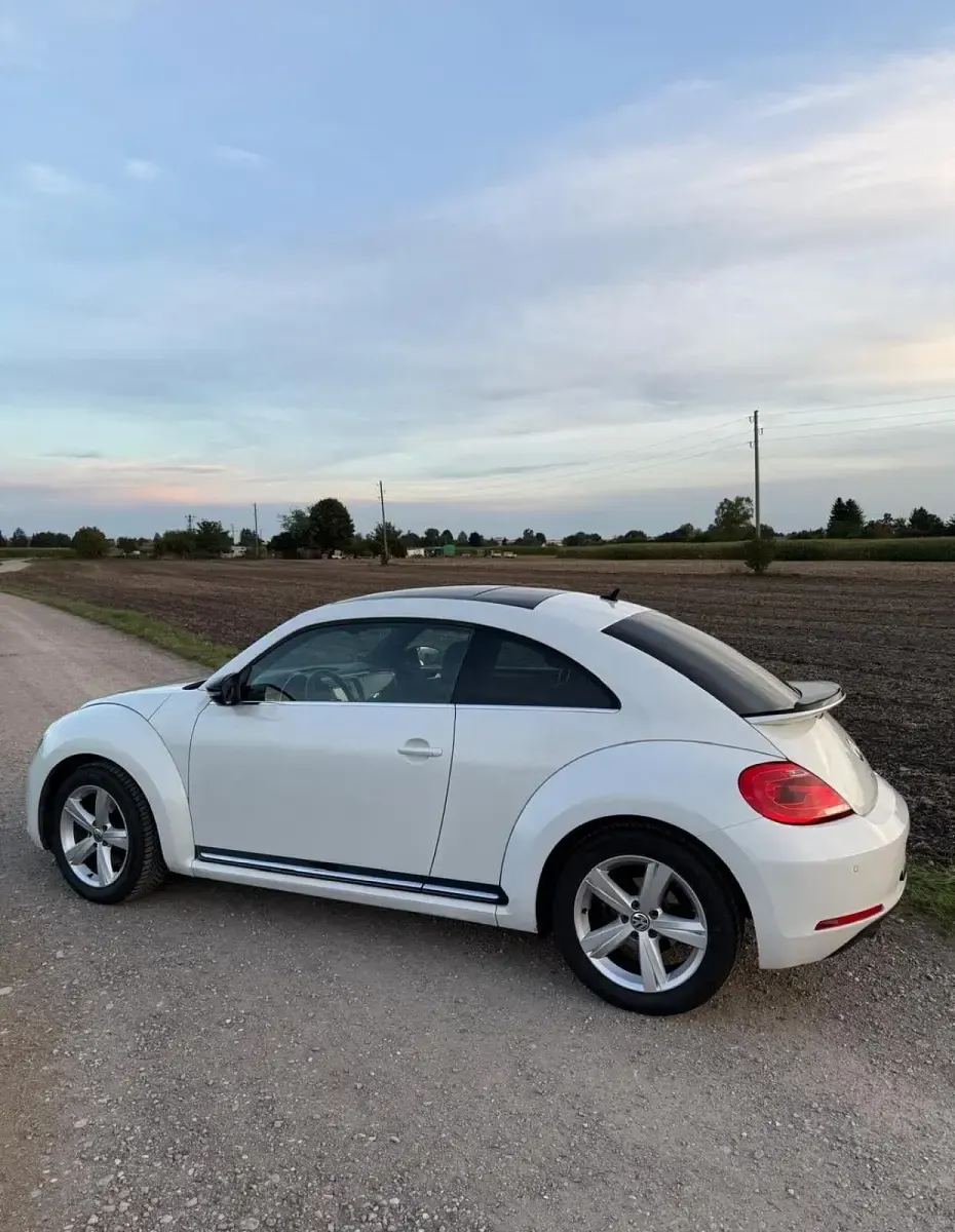 Gebraucht VW Beetle Edition 160 PS (117 kW) 2013 Weiß Kleinwagen