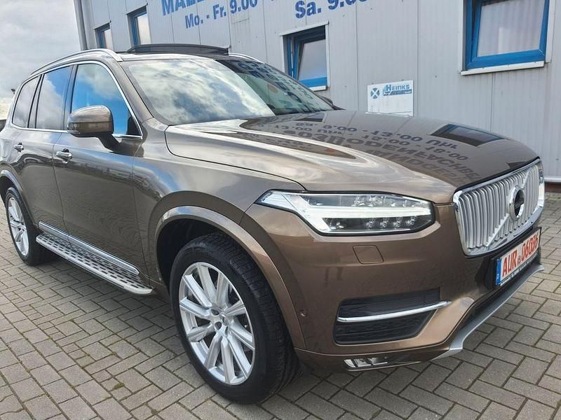 Braun Gebraucht 2015 Volvo XC90 Inscription SUV | 25.999 € (Guter Preis) - Bild 1/4