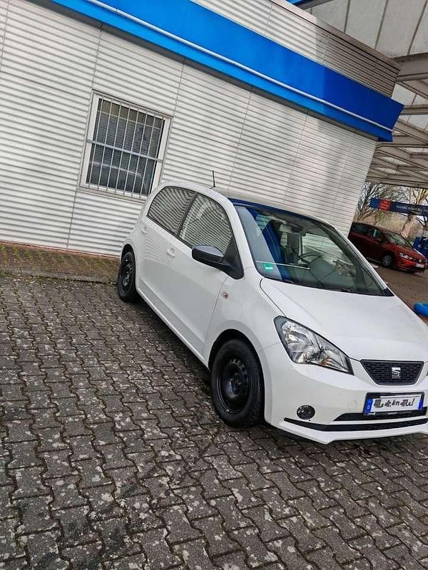 Gebraucht Seat Mii Chic 75 PS (55 kW) 2019 Weiß Kleinwagen