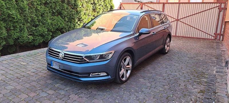 Gebraucht VW Passat Comfortline 150 PS (110 kW) 2015 Blau Kombi