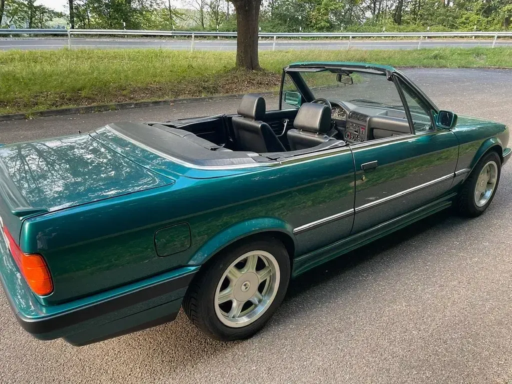 Gebraucht BMW 320 Cabriolet Sport Line 129 PS (94 kW) 1991 Grün Cabrio
