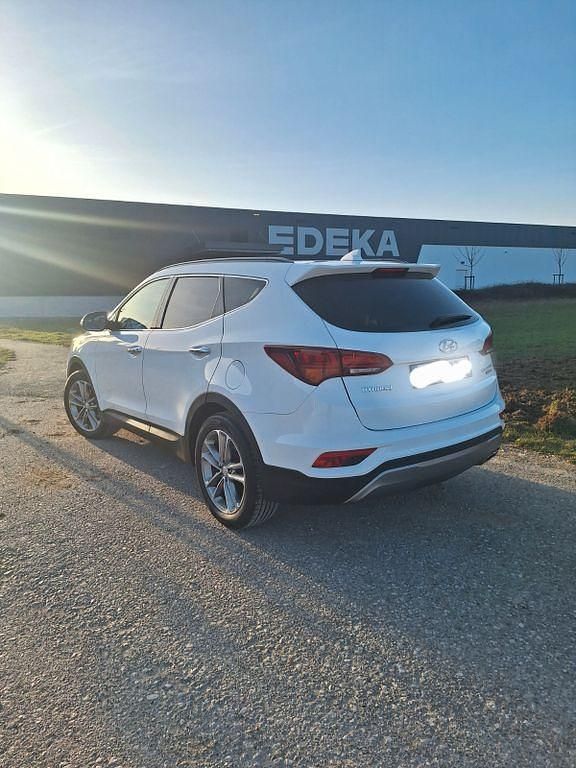 Gebraucht Hyundai Santa Fe Premium 200 PS (147 kW) 2017 Weiß SUV