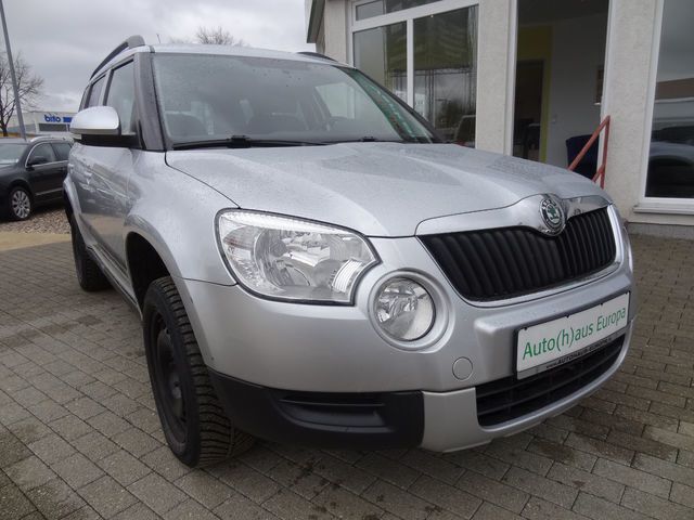 Silber metallic Gebraucht 2010 Skoda Yeti Active SUV | 11.900 € - Bild 1/4