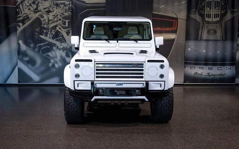 Gebraucht Land Rover Defender 400 PS (294 kW) 1987 White metallic SUV