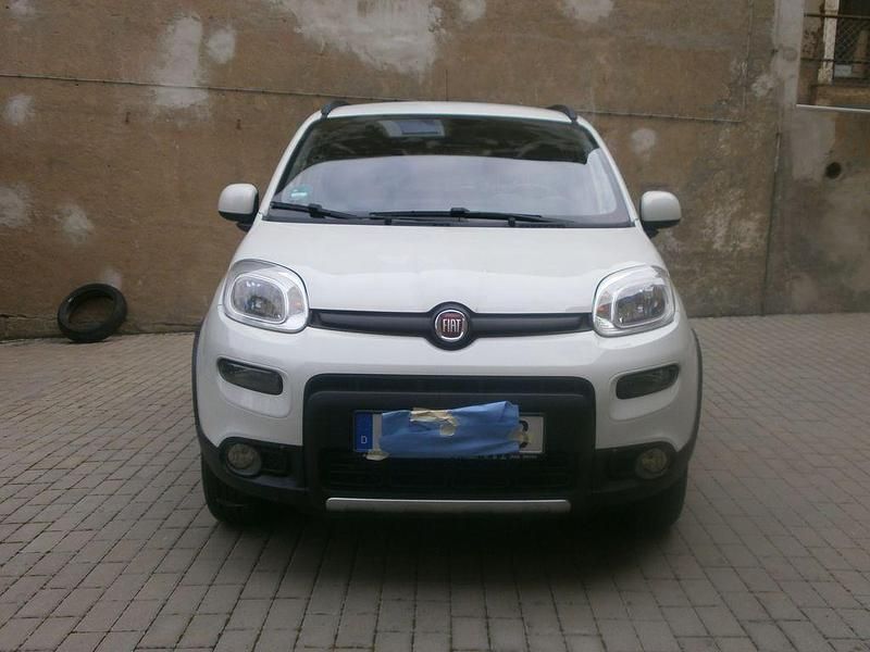 Weiß Gebraucht 2014 Fiat Panda 4x4 Wild Kleinwagen | 6.500 € (Fairer Preis) - Bild 1/4