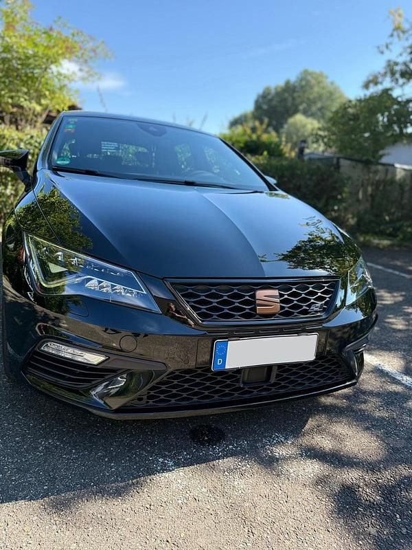 Schwarz Gebraucht 2019 Cupra Leon Limousine | 21.999 € (Fairer Preis) - Bild 1/4