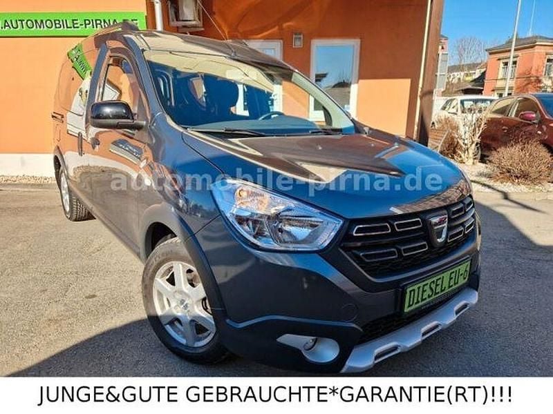 Gebraucht Dacia Dokker Celebration 90 PS (66 kW) 2018 Grau Van / Kleinbus