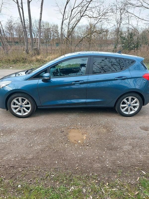 Gebraucht Ford Fiesta 75 PS (55 kW) 2021 Blau Kleinwagen