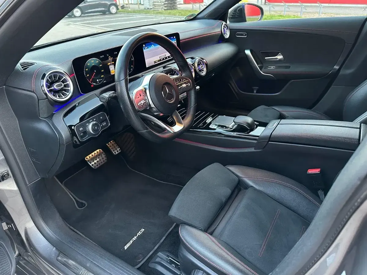 Gebraucht Mercedes CLA220 AMG 190 PS (139 kW) 2019 Grau Limousine