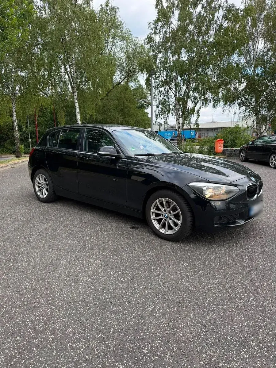 Gebraucht BMW 114 102 PS (75 kW) 2014 Schwarz Kleinwagen