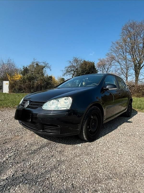 Gebraucht VW Golf V 113 PS (83 kW) 2004 Schwarz Kleinwagen