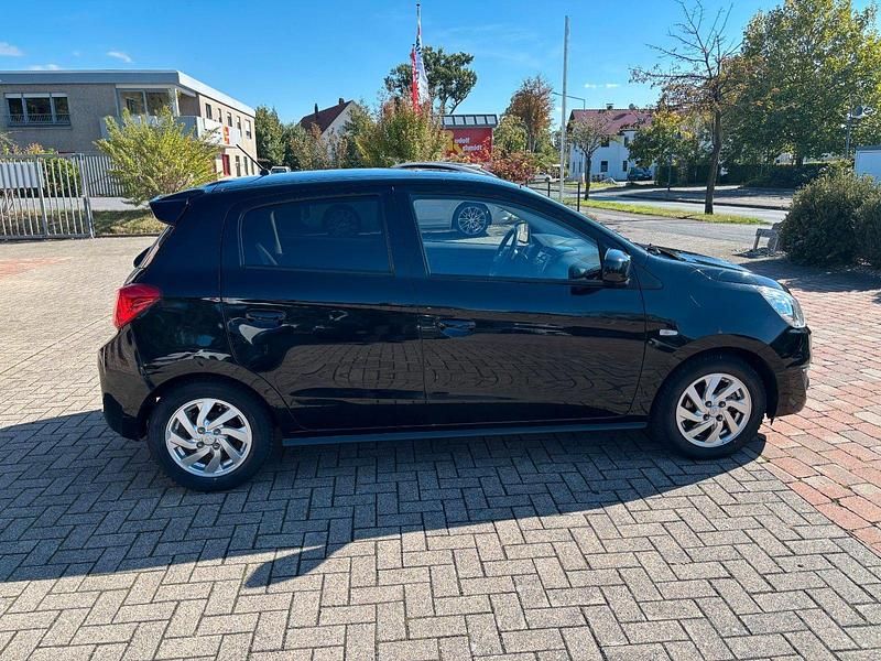 Gebraucht Mitsubishi Space Star Top 80 PS (58 kW) 2017 Schwarz Kleinwagen