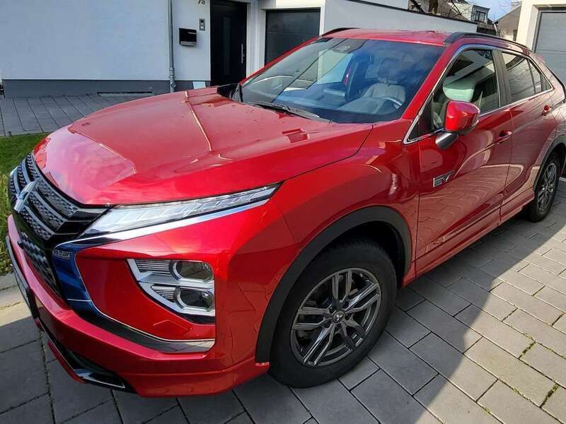 Rot Gebraucht 2022 Mitsubishi Eclipse Cross Plus SUV | 23.000 € (Guter Preis) - Bild 1/4