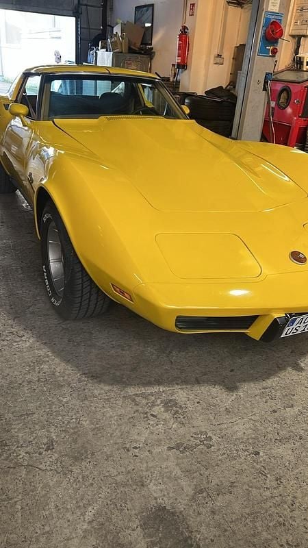 Gelb Gebraucht 1976 Corvette C3 | 25.000 € - Bild 1/4