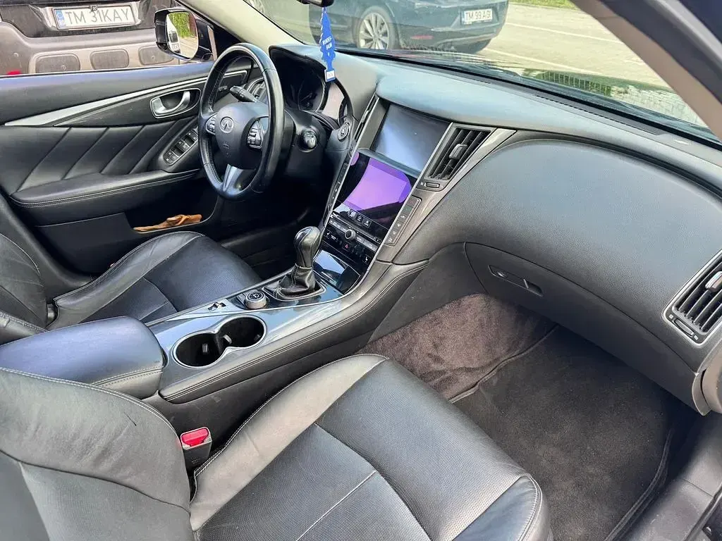 Gebraucht Infiniti Q50 Premium 170 PS (125 kW) 2015 Schwarz Limousine