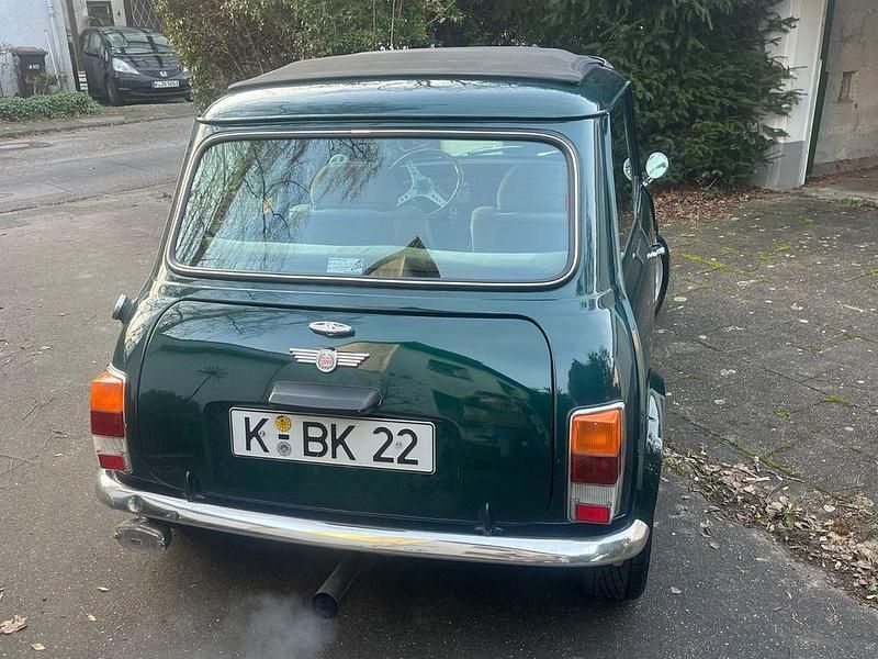 Usado Mini 1300 68 HP (50 kW) 1996 Verde Citadino