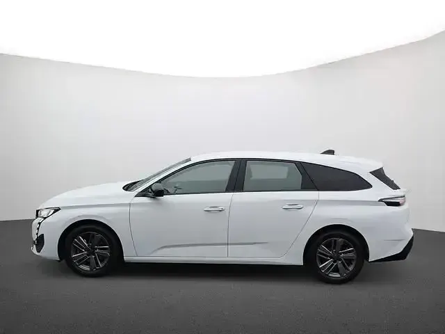 Gebraucht Peugeot 308 SW Active 131 PS (96 kW) 2023 Weiß Kombi