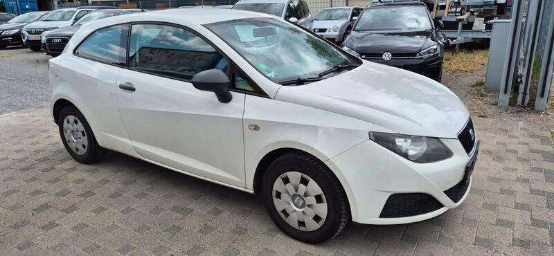 Weiß Gebraucht 2011 Seat Ibiza SC Basis Kleinwagen | 1.950 € (Guter Preis) - Bild 1/4