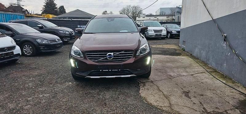 Gebraucht 2015 Volvo XC60 Momentum SUV | 13.290 € (Teuer) - Bild 1/4