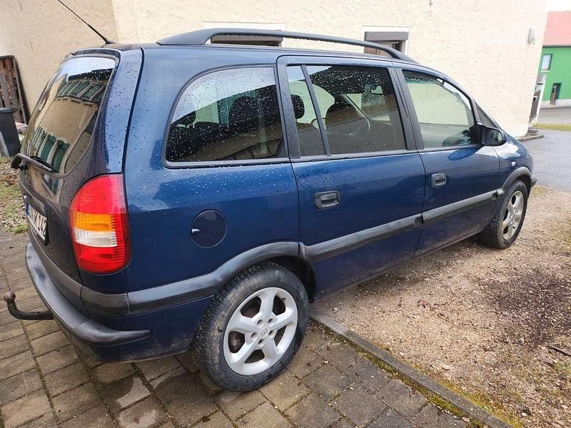 Gebraucht Opel Zafira 147 PS (108 kW) 2002 Blau Van / Kleinbus