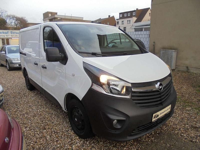 Gebraucht Opel Vivaro 121 PS (88 kW) 2019 Weiß Van / Kleinbus